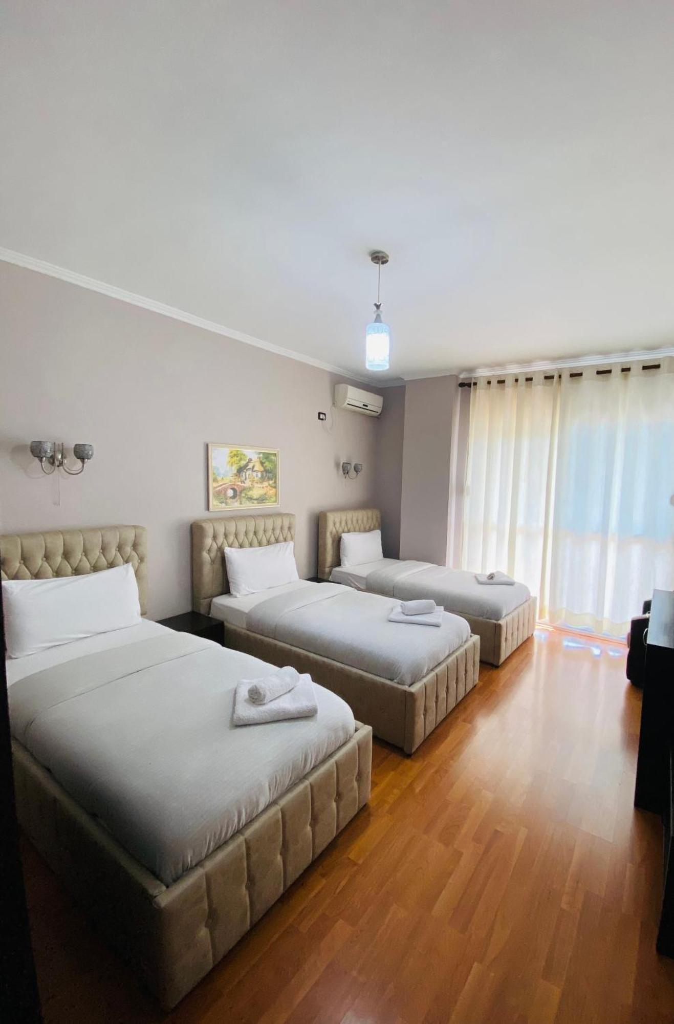 Prince Hotel Mezez Extérieur photo