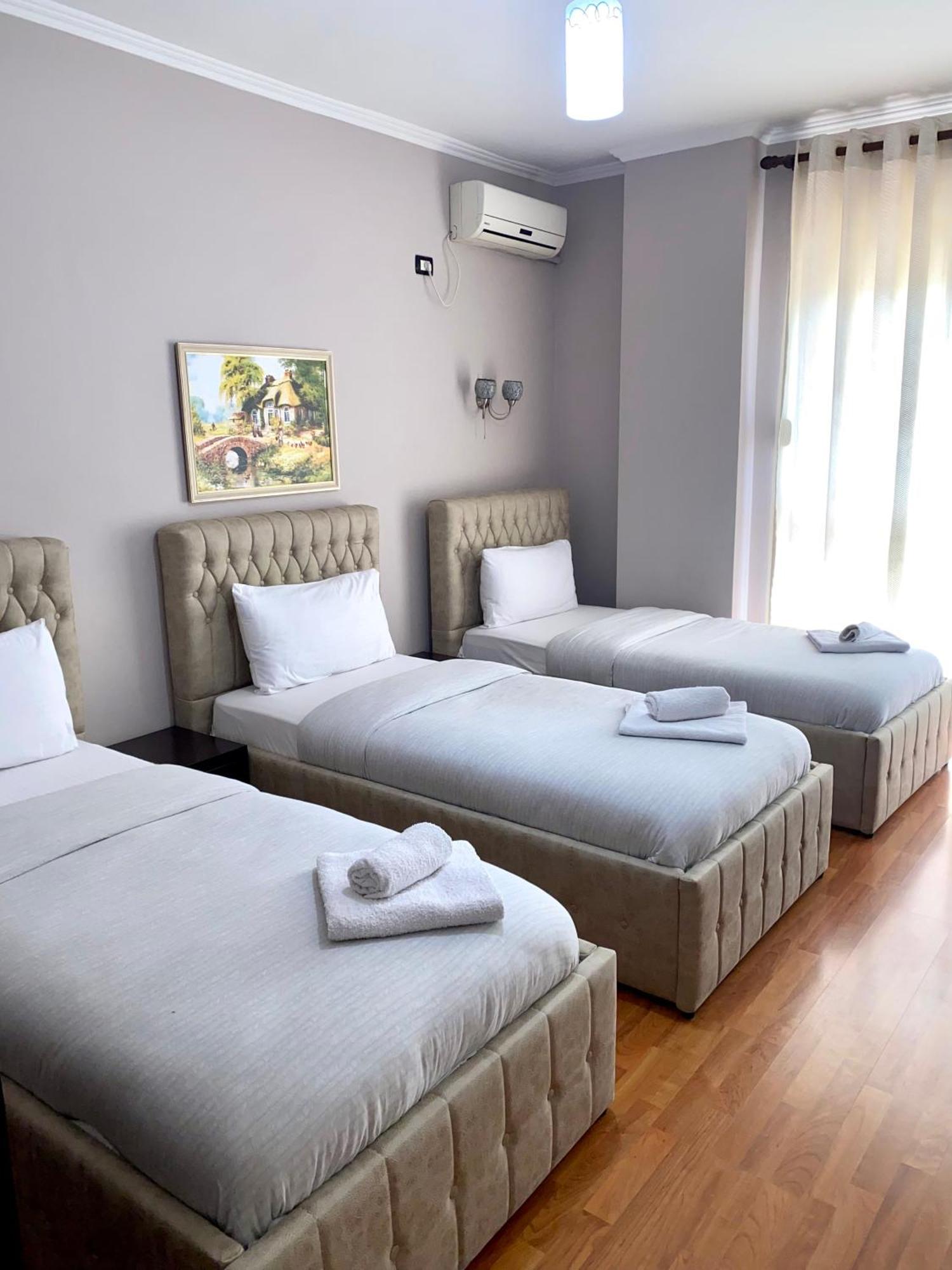 Prince Hotel Mezez Extérieur photo