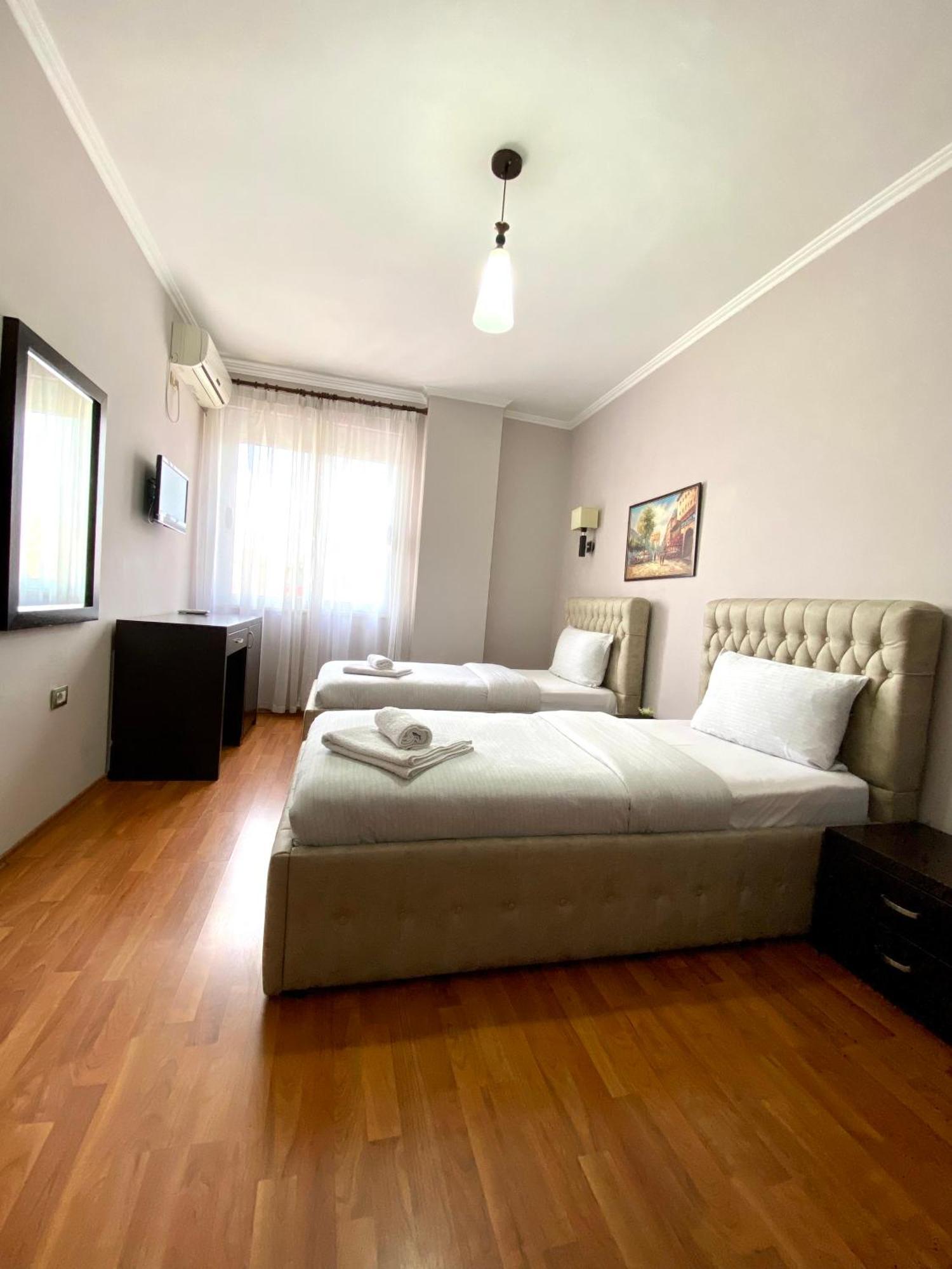 Prince Hotel Mezez Extérieur photo